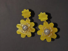 Load image into Gallery viewer, Handmade Abstract flower Acrylic Clip on  Earrings
