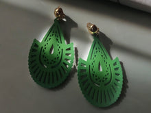 Load image into Gallery viewer, Abstract design Wooden Boho Earrings Clip on
