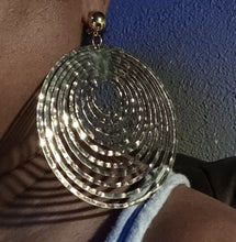 Load image into Gallery viewer, Giant abstract Hammered Metal multi hoop Clip On Earrings gold 4.5 inch
