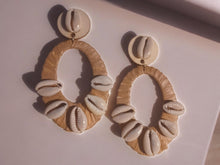 Load image into Gallery viewer, Natural Boho Raffia and cowrie Clip On Earrings

