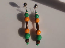 Load image into Gallery viewer, Handmade Chunky vintage wood bead clip on earrings
