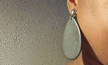 Load image into Gallery viewer, Minimalist Black Wood Clip On Earrings black
