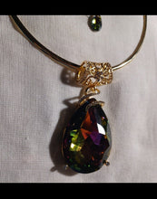Load image into Gallery viewer, Giant Aurora borialis crystal Necklace and  Clip On Earrings Set handmade new
