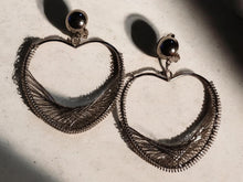 Load image into Gallery viewer, Abstract wire heart Metal Clip On Earrings silver
