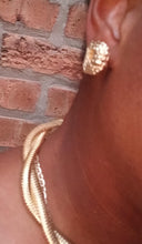 Load image into Gallery viewer, Classic Gold Necklace Set with clip on earrings New
