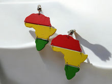 Load image into Gallery viewer, Tri color Wooden Africa Clip On Earrings
