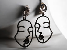 Load image into Gallery viewer, Abstract Face Design Clip On Earrings black
