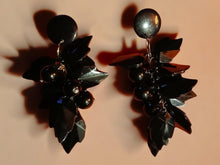 Load image into Gallery viewer, Handmade beaded Avant Garde Grapevine Cluster Clip On Earrings black
