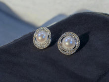 Load image into Gallery viewer, Large Faux Pearl Stud Clip On Earrings silver
