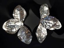 Load image into Gallery viewer, Handmade abstract Hammered Metal Charm flower Clip On Earrings gold 4 inch
