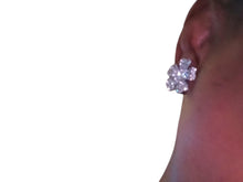 Load image into Gallery viewer, Rhinestone Daisy Stud Clip On Earrings

