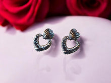 Load image into Gallery viewer, Clip On Small Bamboo Heart Hoop Earrings Gold
