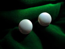 Load image into Gallery viewer, Vintage style opal enameled acrylic button Stud Clip On Earrings
