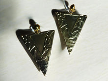 Load image into Gallery viewer, Light abstract Hammered Metal  Clip On Earrings gold 3.5 inch
