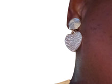 Load image into Gallery viewer, Gold Rhinestone Heart Clip On Earrings
