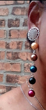 Load image into Gallery viewer, Faux Pearl and rhinestone Dangle Earrings Clip on rare color
