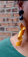Load image into Gallery viewer, Handmade Metal spiral Pop Art Clip on Earrings
