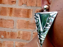 Load image into Gallery viewer, Hammered Metal abstract pyramid Clip On Earrings silver
