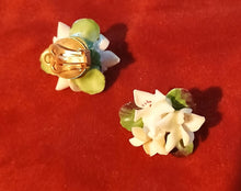 Load image into Gallery viewer, Vintage Flower Stud Clip On Earrings 1950s marked made in england
