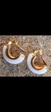 Load image into Gallery viewer, Vintage Monet white and gold mod clip on earrings
