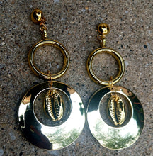Load image into Gallery viewer, Handmade gold acrylic Multi Hoop and cowrie Clip On Earrings
