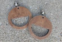Load image into Gallery viewer, Minimalist Wood Geometric Clip On Dangle Earrings brown
