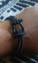 Load image into Gallery viewer, Mens corded everyday bracelet black
