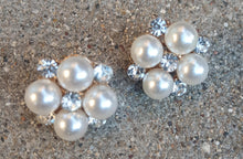 Load image into Gallery viewer, Large Faux Pearl Stud Clip On Earrings gold
