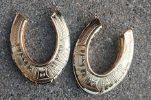 Load image into Gallery viewer, Vintage Style Hip Hop Large Bamboo fulani Earrings
