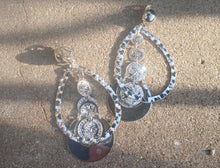 Load image into Gallery viewer, Hammered Metal Abstract boho coin clip on hoops silver
