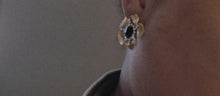 Load image into Gallery viewer, Vintage style Flower Stud Clip On Earrings gold
