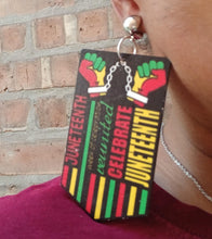 Load image into Gallery viewer, Clip On Wood Afrocentric Juneteenth Design Earrings

