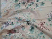 Load image into Gallery viewer, Vintage classic kimono 1980s new condition
