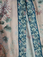 Load image into Gallery viewer, Vintage classic kimono 1980s new condition
