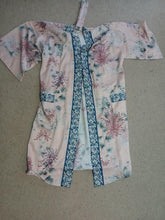 Load image into Gallery viewer, Vintage classic kimono 1980s new condition
