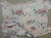Load image into Gallery viewer, Vintage classic kimono 1980s new condition
