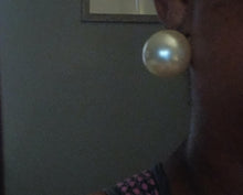 Load image into Gallery viewer, Extra large Pierced pearls
