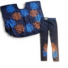 Load image into Gallery viewer, Vintage handpainted 2 piece set Free size
