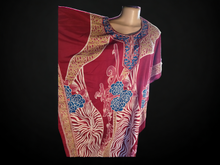 Load image into Gallery viewer, Beautiful  vintage style Kaftan Free Size
