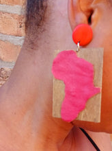 Load image into Gallery viewer, Handmade wood and leather Africa Clip on Earrings
