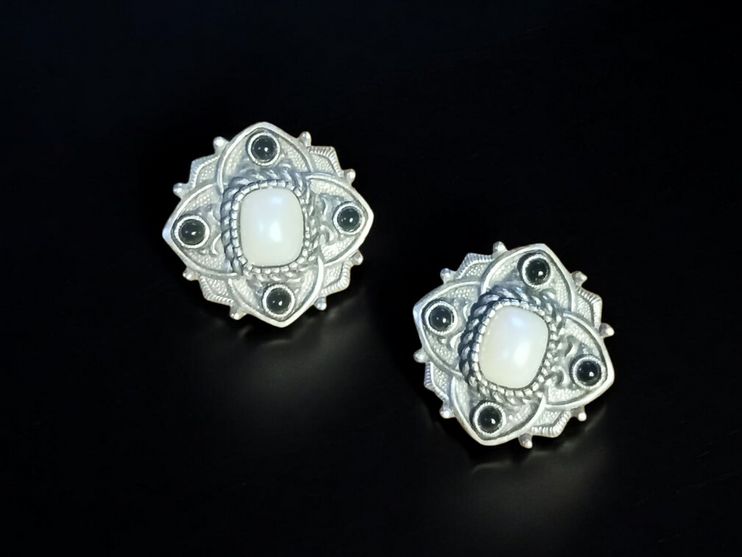 Vintage avant garde pearl medallion clip on studs 1980s