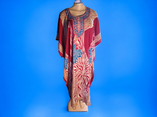 Load image into Gallery viewer, Beautiful  vintage style Kaftan Free Size
