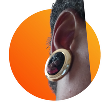Load image into Gallery viewer, handmade handpainted black Cameo clip on earrings
