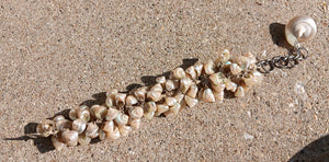 beautiful vintage Sea shell bracelet